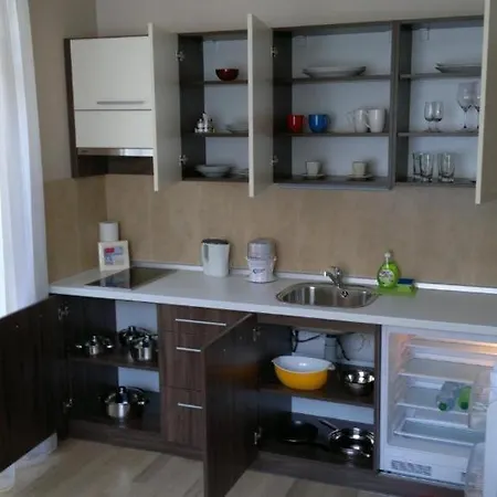 Park - apartmány na prenájom Penzión pre hostí Nove Mesto nad Vahom